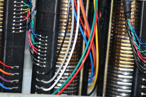 一種結(jié)構(gòu)簡(jiǎn)單合理、適用范圍廣的氣電滑環(huán)