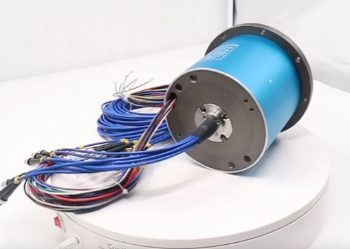 嘉馳氣電滑環(huán)在新能源汽車制造中的創(chuàng)新應用與價值體現(xiàn) 嘉馳氣電滑環(huán)在新能源汽車制造中的創(chuàng)新應用與價值體現(xiàn)